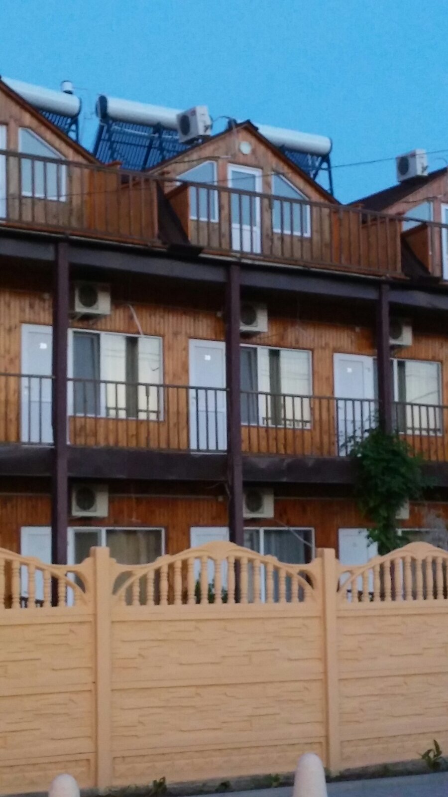 IMG 8b7e4287f6802a3aaf5b776bd5aae8c0 V